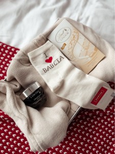 SKARPETY DAMSKIE WZORZYSTE 37/41 [I LOVE BABCIA]